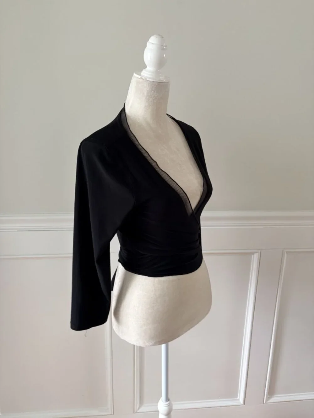 Cabi Black Tie Front Cropped Ballet Wrap Cardigan M - Picture 3 of 5